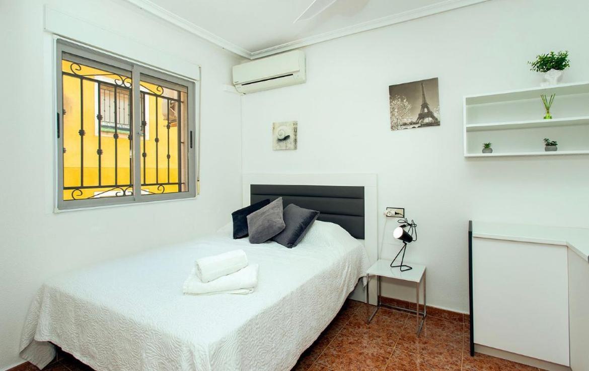Bungalow La Herrada Los Montesinos Luaran gambar